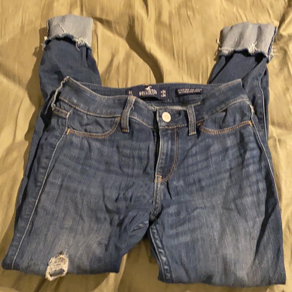 Hollister LOW-RISE RIPPED MEDIUM WASH JEAN LEGGINGS - Picture 4 of 7